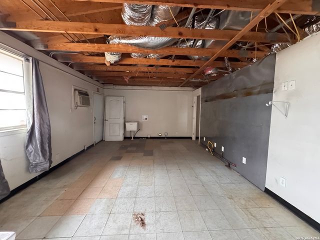 20 Dawnridge, Poteet, TX 78065