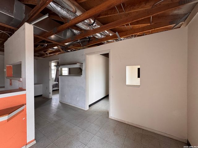 20 Dawnridge, Poteet, TX 78065