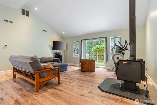 124 Brown Road E, Chehalis, WA 98532