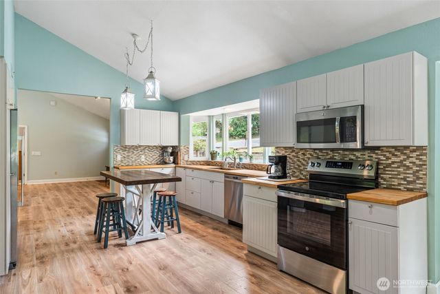 124 Brown Road E, Chehalis, WA 98532