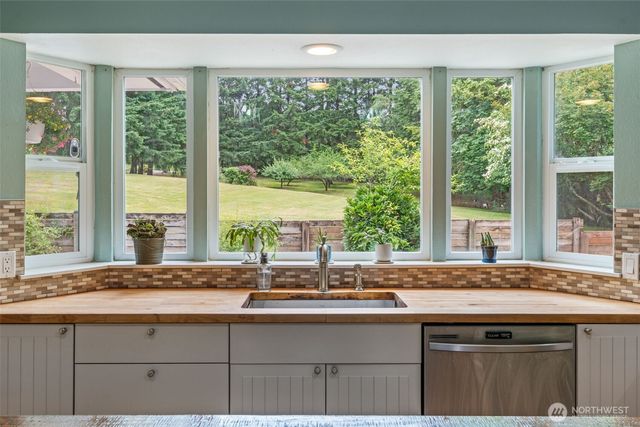 124 Brown Road E, Chehalis, WA 98532