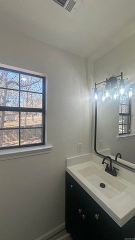 2208 Singleton Cove, Little Rock, AR 72204