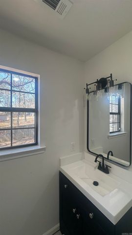 2208 Singleton Cove, Little Rock, AR 72204