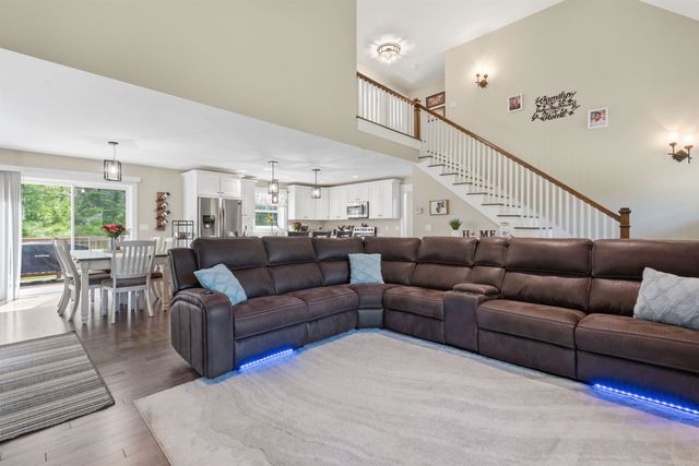 19 Birch Hill Road, Meredith, NH 03253