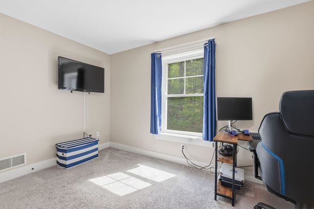19 Birch Hill Road, Meredith, NH 03253