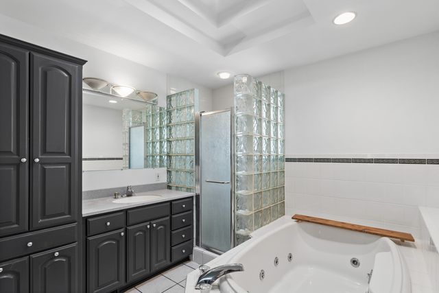1404 WILSON Court, Zion, IL 60099