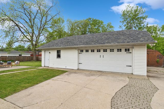 1404 WILSON Court, Zion, IL 60099