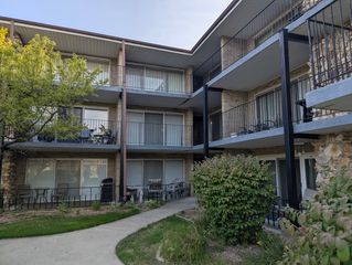 3177 W 115th Street 2W, Merrionette Park, IL 60803