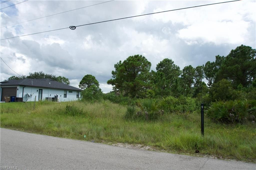 2807 42nd ST W, LEHIGH ACRES, FL 33971 — photo 3
