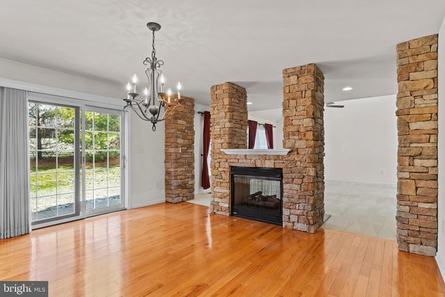 4230 ROTH FARM VILLAGE CIR, Mechanicsburg, PA 17050