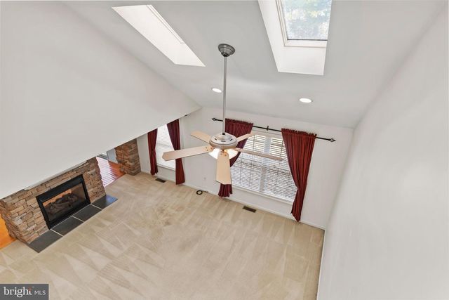 4230 ROTH FARM VILLAGE CIR, Mechanicsburg, PA 17050