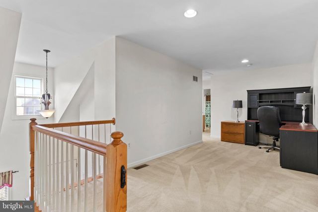 4230 ROTH FARM VILLAGE CIR, Mechanicsburg, PA 17050