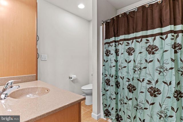 4230 ROTH FARM VILLAGE CIR, Mechanicsburg, PA 17050