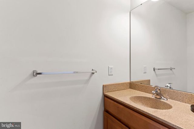 4230 ROTH FARM VILLAGE CIR, Mechanicsburg, PA 17050