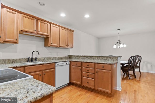 4230 ROTH FARM VILLAGE CIR, Mechanicsburg, PA 17050