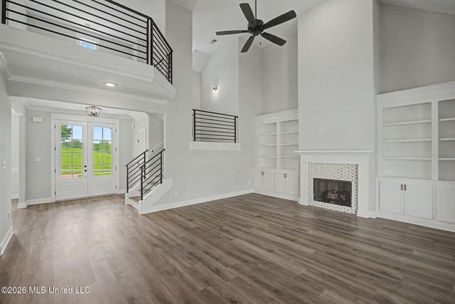 8130 Soaring Oaks Drive, Walls, MS 38680