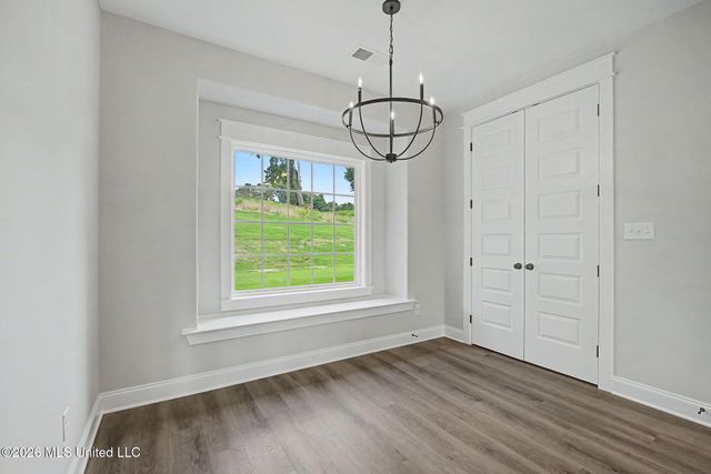 8130 Soaring Oaks Drive, Walls, MS 38680