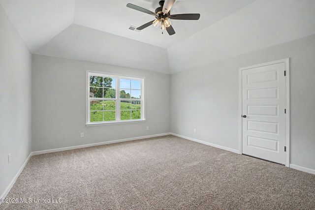 8130 Soaring Oaks Drive, Walls, MS 38680
