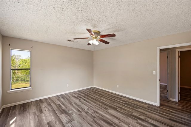 302 E Date Street, Russellville, AR 72802