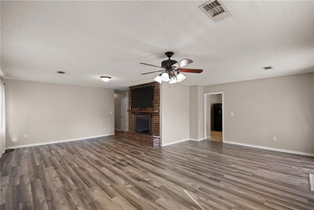 302 E Date Street, Russellville, AR 72802