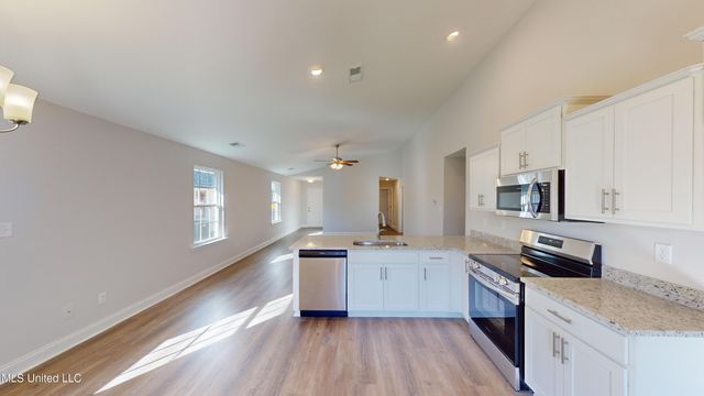 7951 Gardendale Drive, Olive Branch, MS 38654