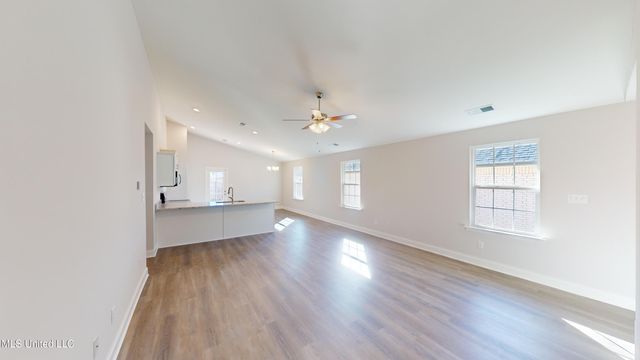 7951 Gardendale Drive, Olive Branch, MS 38654