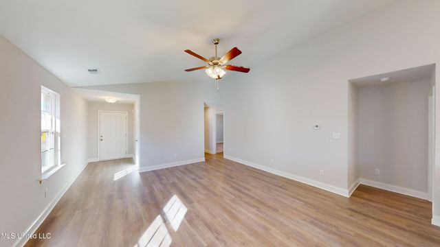 7951 Gardendale Drive, Olive Branch, MS 38654