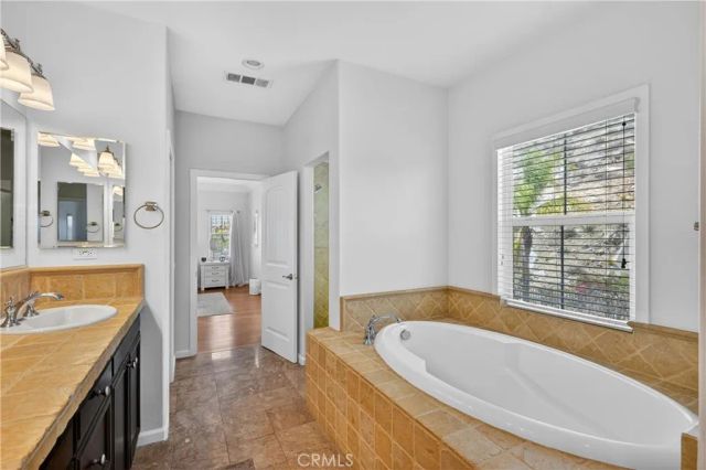 2883 Wolfson Circle, Corona, CA 92879