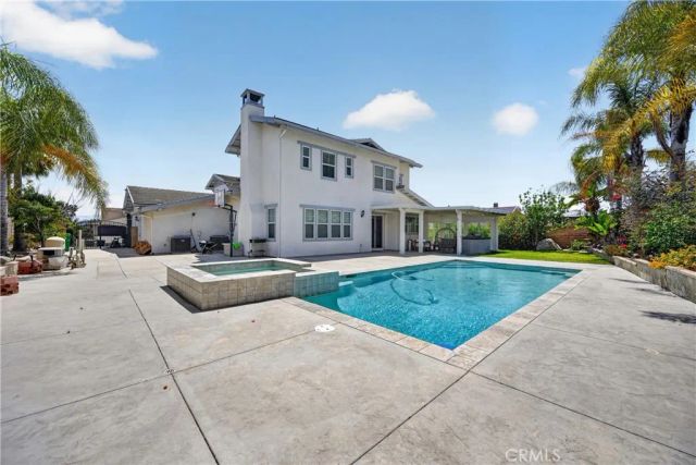2883 Wolfson Circle, Corona, CA 92879