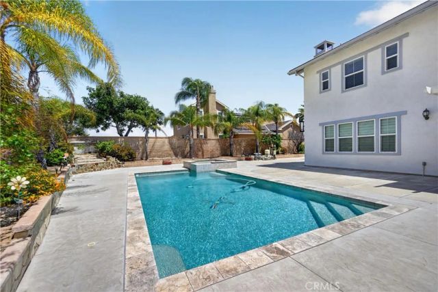2883 Wolfson Circle, Corona, CA 92879