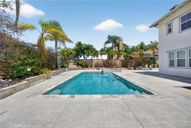 2883 Wolfson Circle, Corona, CA 92879