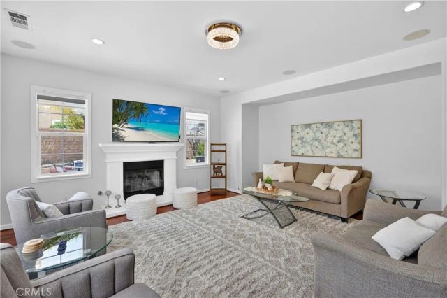 2883 Wolfson Circle, Corona, CA 92879