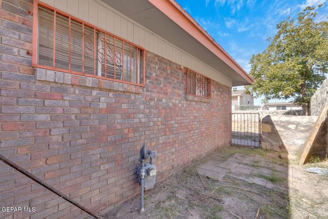 229 Cuprite Drive, El Paso, TX 79932