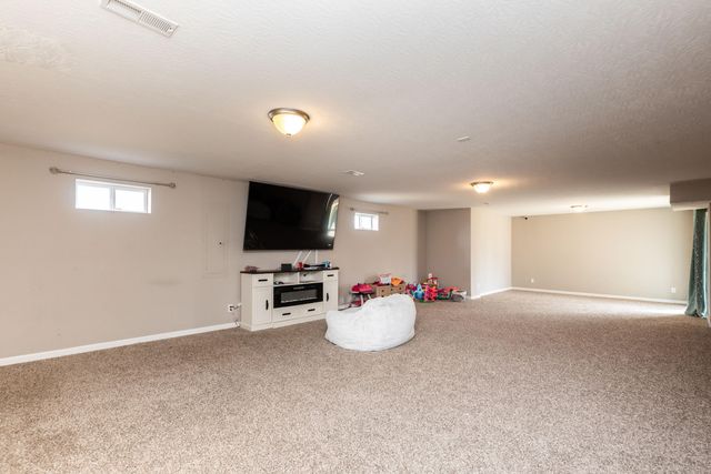 384 Chardonnay Valley, Walton, KY 41094