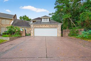 901 Longmire Road 13, Conroe, TX 77304