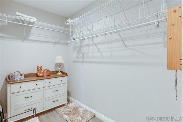 2451 Country View Gln, Escondido, CA 92026