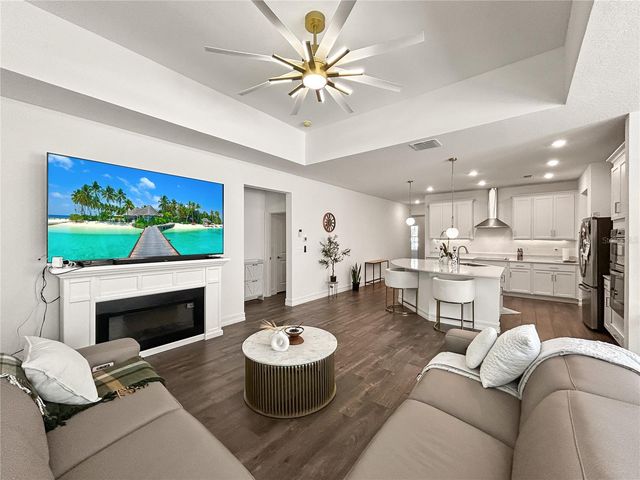 18334 SERENE LAKE LOOP, Lutz, FL 33548