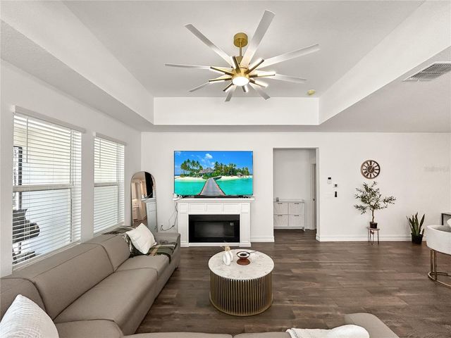 18334 SERENE LAKE LOOP, Lutz, FL 33548
