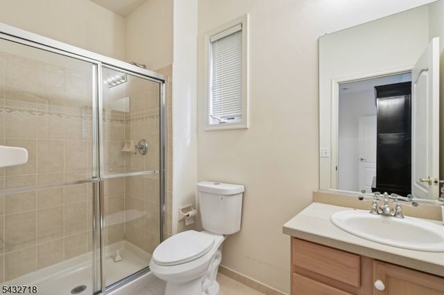 8 Pring Ct, West Orange Twp., NJ 07052