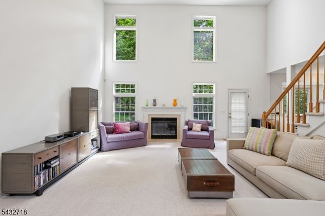 8 Pring Ct, West Orange Twp., NJ 07052