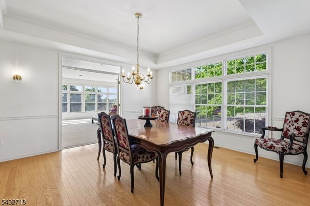 8 Pring Ct, West Orange Twp., NJ 07052