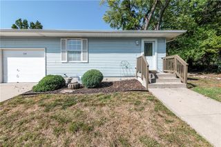 334 E Hansen Court, Independence, MO 64055