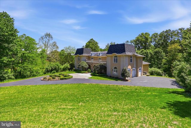 10911 BELGRAVIA CT, Great Falls, VA 22066