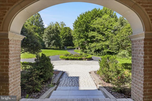 10911 BELGRAVIA CT, Great Falls, VA 22066