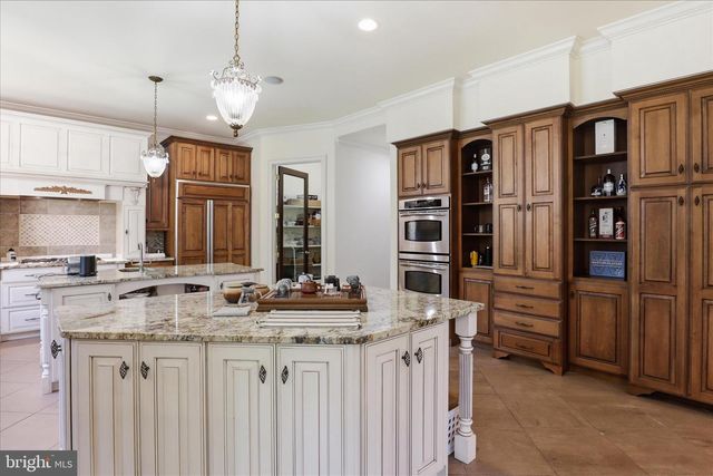 10911 BELGRAVIA CT, Great Falls, VA 22066