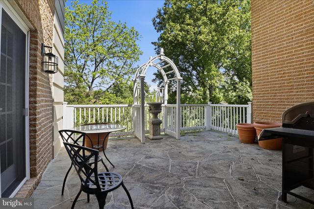 10911 BELGRAVIA CT, Great Falls, VA 22066