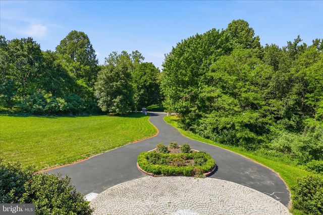 10911 BELGRAVIA CT, Great Falls, VA 22066