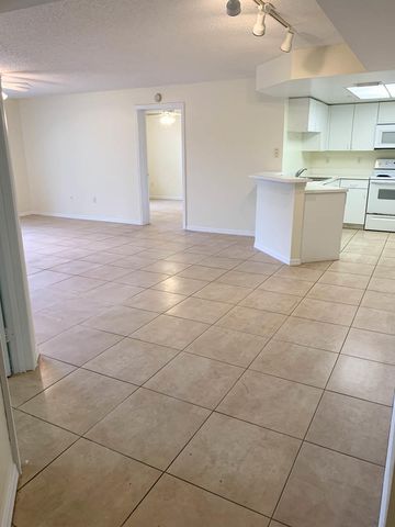 500 CRESTWOOD Court N 502, Royal Palm Beach, FL 33411