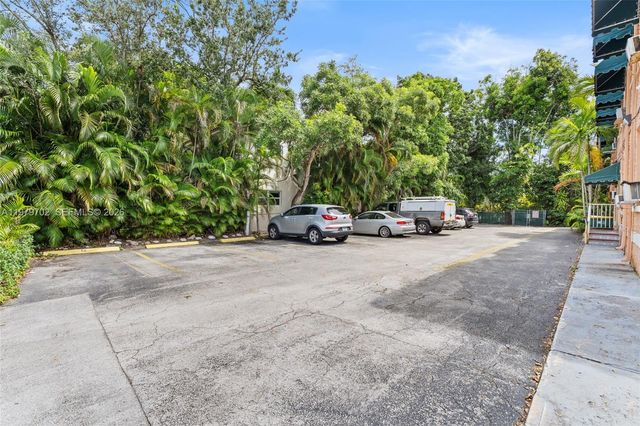 3409 S Le Jeune Rd, Coral Gables, FL 33134