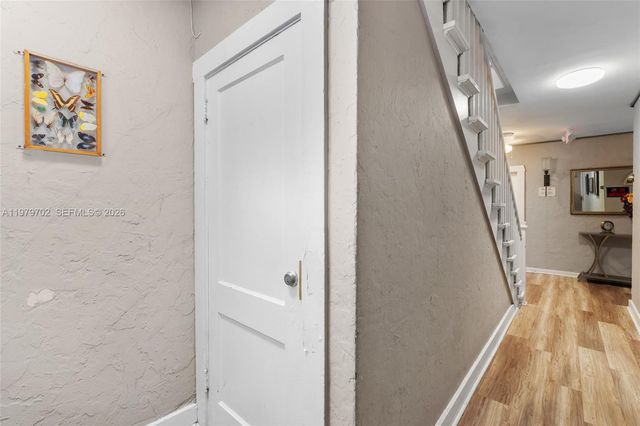 3409 S Le Jeune Rd, Coral Gables, FL 33134